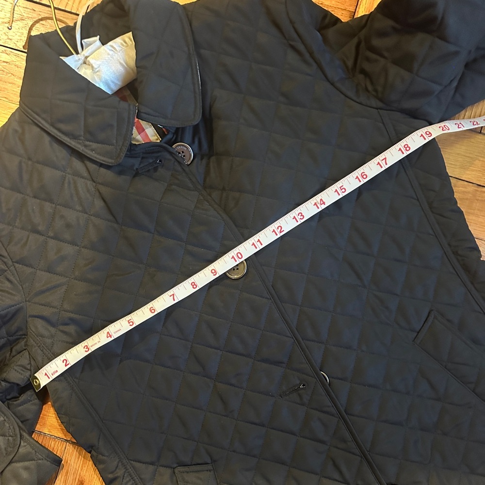 Burberry Black Quilted Jacket with Iconic Check Lining size Large - Picture 13 of 13